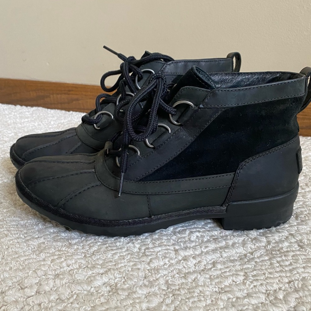 Ugg Black Lace-Up Ankle Boots Size 8.5